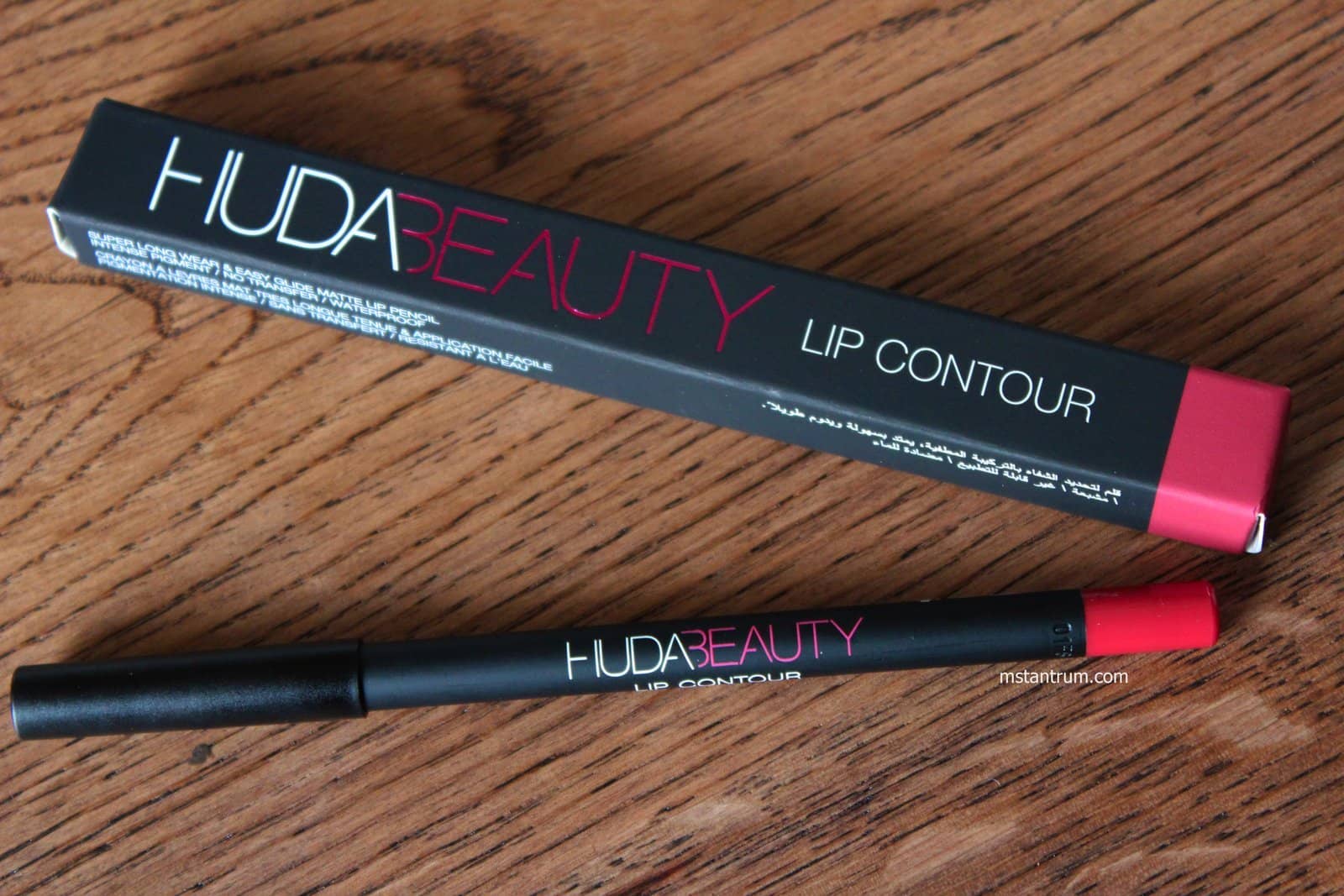 Huda Beauty Lip contour from Cult beauty
