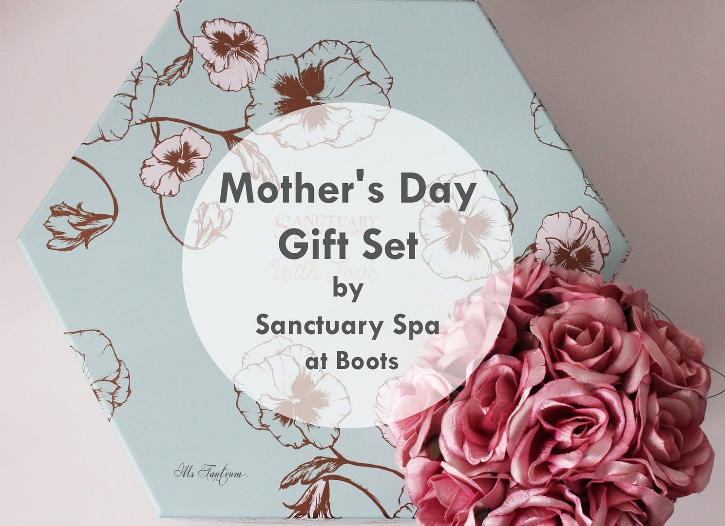 Mothers Day Gift set by Sanctuary Spa at Boots