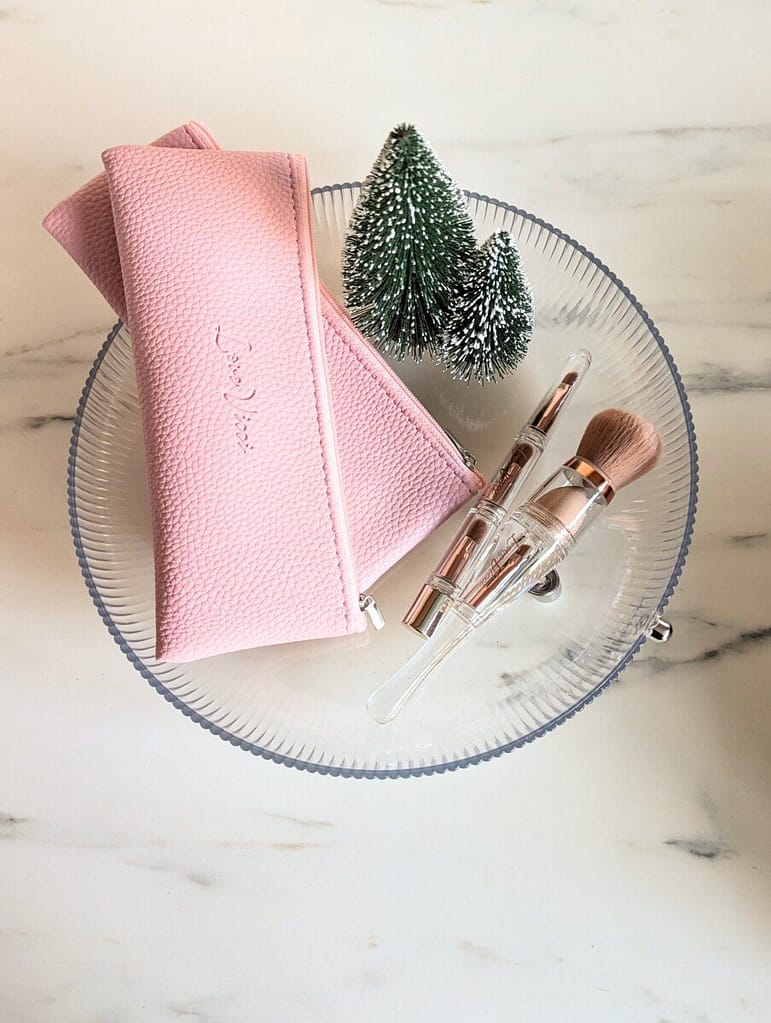 Love Vicci Makeup brushes- That September Muse