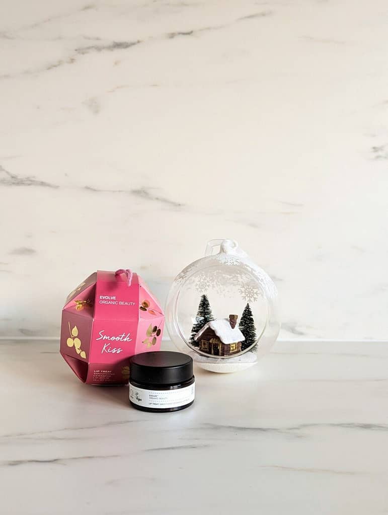 Evolve Beauty's Smooth Kiss bauble