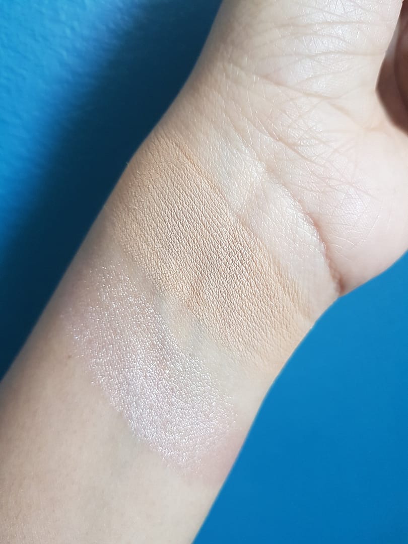 Pur Minerals Cosmetics swatches: 4 -in 1 pressed mineral powder in shade Light Tan, Eye Polish in shade Satin - Ms Tantrum Blog